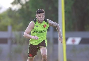 Vasco ganha dois reforços para enfrentar o Flamengo