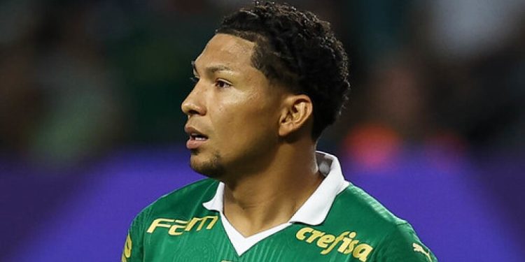 Vasco ou Galo? Rony define seu futuro para 2025 e se apresenta nesta quinta