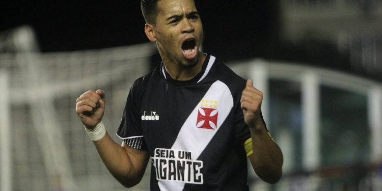 Vasco tem dificuldade para contratar pontas há 10 anos