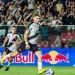 Vasco vence e avança na Copa do Brasil