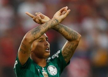 Vem pra live! Reforços vindo do River, Capasso fora? Deyverson no Vasco?