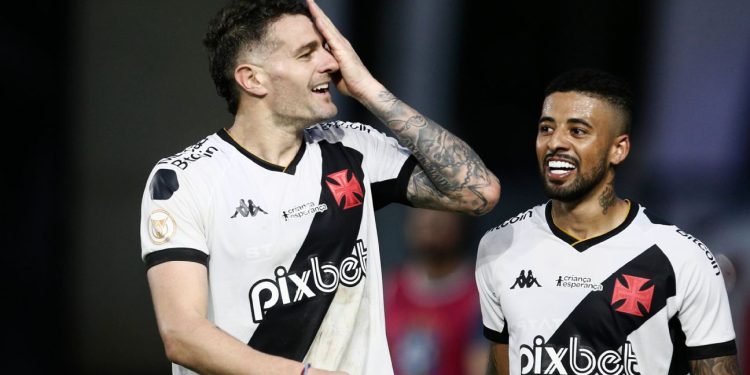 Vasco: Quantos jogadores ainda vão sair? Quantos vão chegar? Confira