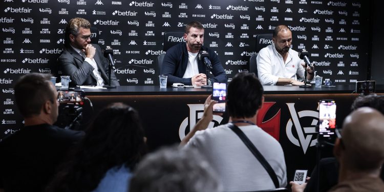 Situação preocupante! Pedrinho enfrenta desafio que pode mudar tudo no Vasco