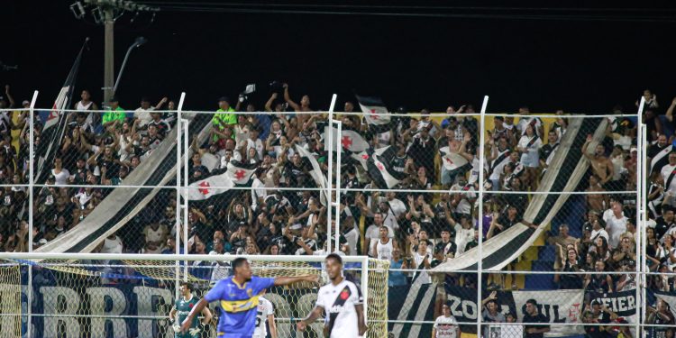 Superou acidente grave, virou destaque e agora pode reforçar o Vasco