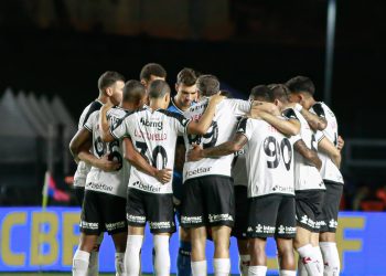 Confira o jogador titular do Vasco que é dúvida para o Clássico