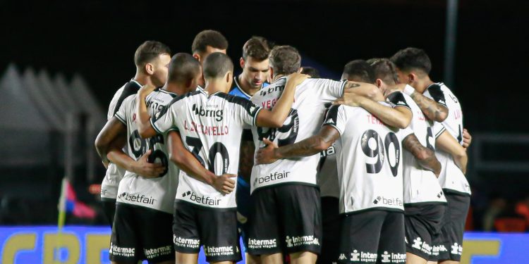 Confira o jogador titular do Vasco que é dúvida para o Clássico