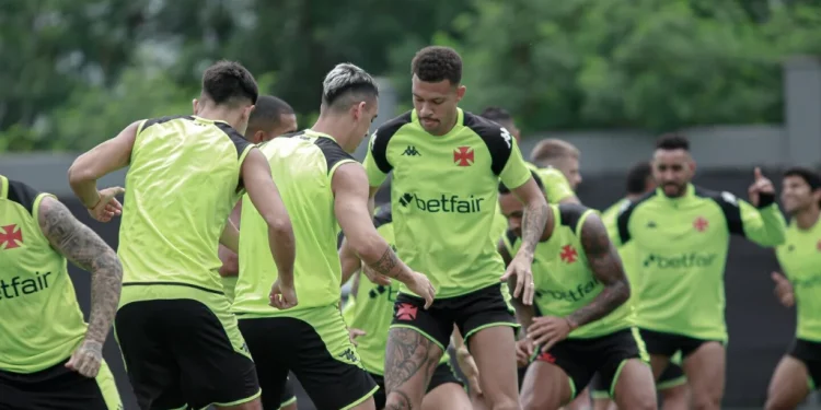 Jogador surpreende na recuperação e Vasco deve ganhar grande reforço para o Brasileirão