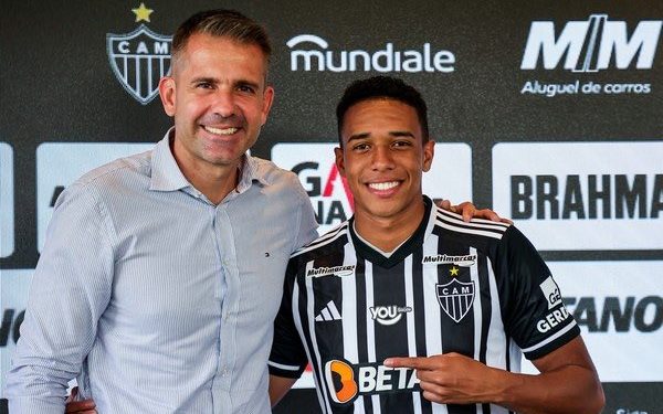 Vasco está muito perto de fechar com novo atacante