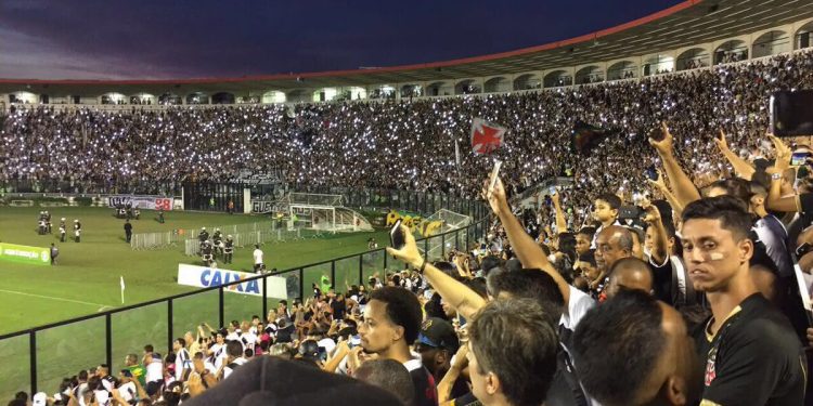 Complicou? Vasco pode ficar sem São Januário na Sul-Americana