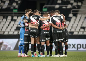 Vasco aposta em velho herói para vencer fora de casa