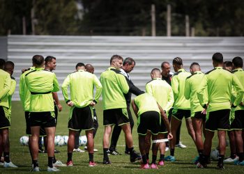 Preocupante! Vasco perde jogador importante por conta de lesão de última hora