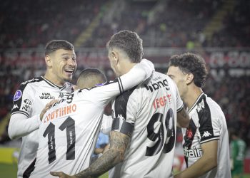 Polêmico! Confira quem vai apitar Corinthians x Vasco