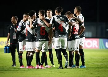 Vasco toma grande decisão sobre joia do time profissional e quer venda milionária