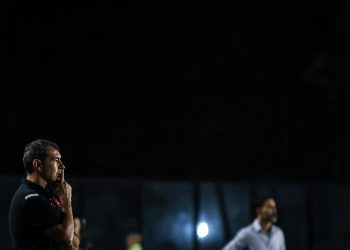 Vasco acerta renovação de joia que pode salvar cofre do clube em 2025