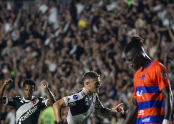 Vasco x Sport: onde assistir, horário, escalações e tudo sobre o jogo