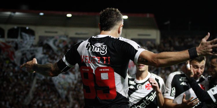 Confira a escalação oficial de Ceará x Vasco