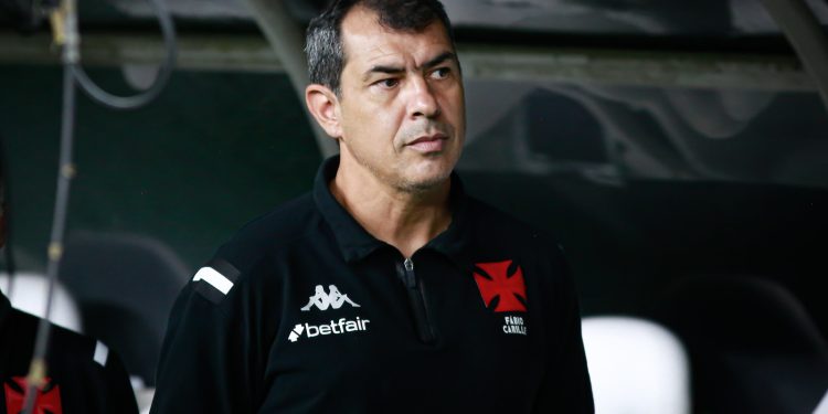 Tudo de novo...Vasco sofre na Série A pelo mesmo erro dos últimos 5 anos