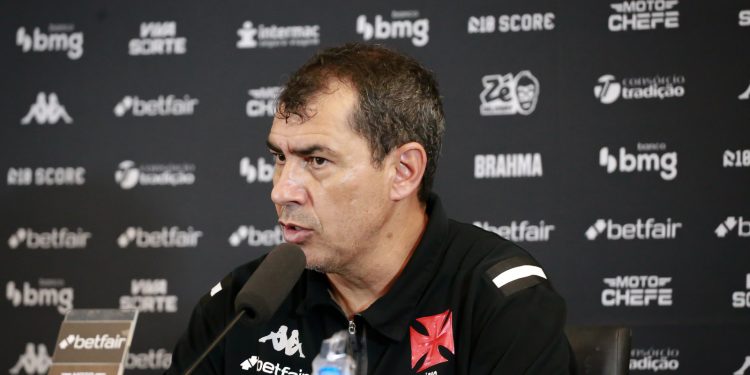 Jogador toma decisão e pede pra sair do Vasco