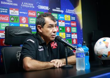 Jogador pode ficar no Vasco até 2030 com nova proposta