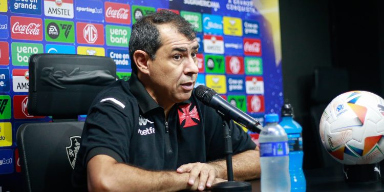 Jogador pode ficar no Vasco até 2030 com nova proposta