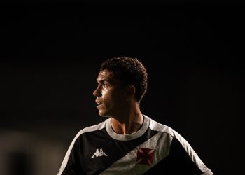 Confira as prováveis escalações de Operário-PR x Vasco