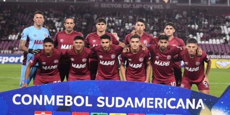 Adversário do Vasco, Lanús passa por crise interna; entenda