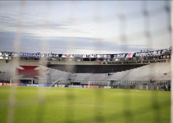 Ao vivo e exclusivo: onde assistir Vasco x Lanús