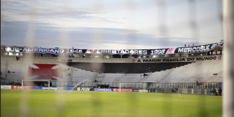 Ao vivo e exclusivo: onde assistir Vasco x Lanús
