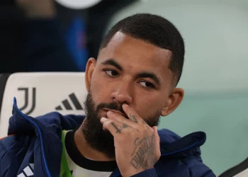 Douglas Luiz, cria do Vasco