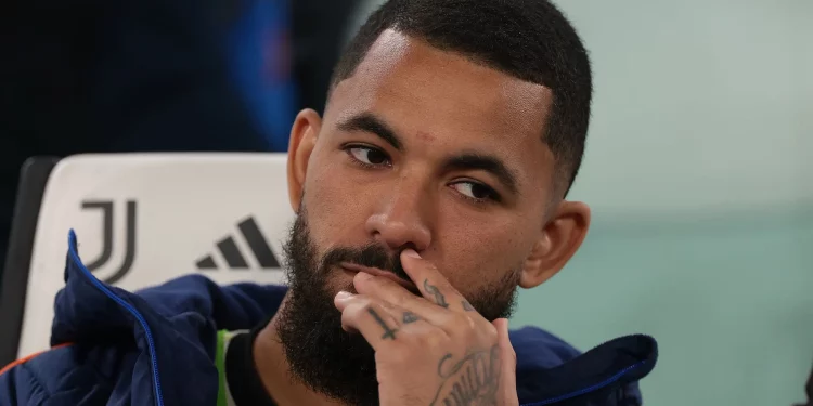 Douglas Luiz, cria do Vasco