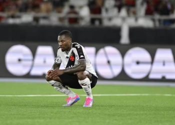 Impressionante...Confira o salário de Loide Augusto no Vasco