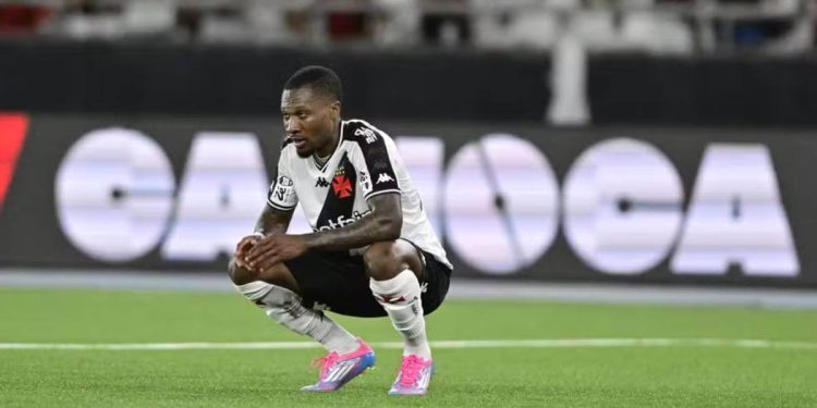 Impressionante...Confira o salário de Loide Augusto no Vasco