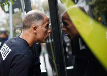 Internacional sonda artilheiro do Vasco