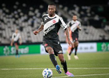 Loide Augusto deve ganhar mais uma oportunidade no Vasco