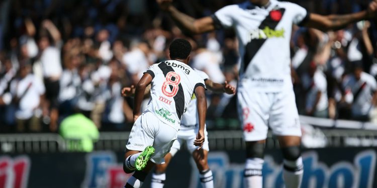 Quatro anos depois, Vasco reencontra o Ceará na 4ª rodada com chance de reviver liderança