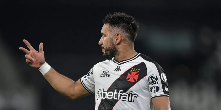 Vasco: Romance de Payet com advogada teve fetiches mirabolantes