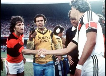 Zico quase jogou na base do Vasco