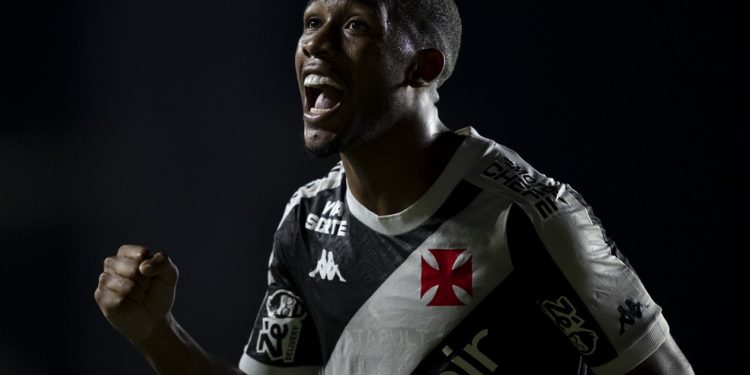 Rayan, cria do Vasco