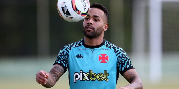 Vazou! Confira a provável escalação do Vasco contra o Palmeiras