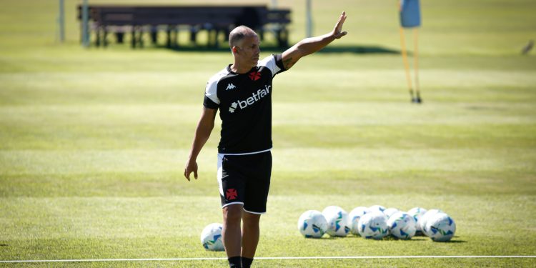 Veja cenários para o Vasco se classificar na Sul-Americana