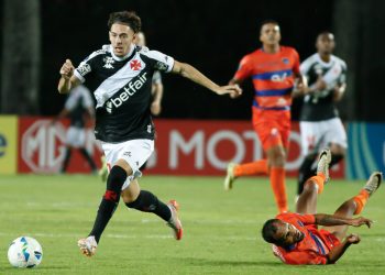 Vasco sofre goleada histórica e Felipe culpa erros individuais
