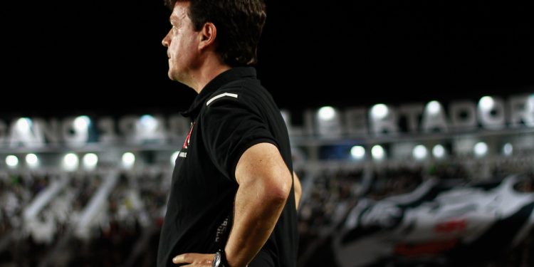 Vasco recebe ótima notícia e pode ter reforço caseiro de peso em breve