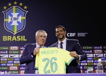 Cria do Vasco é convocado por Ancelotti para a Seleção Brasileira