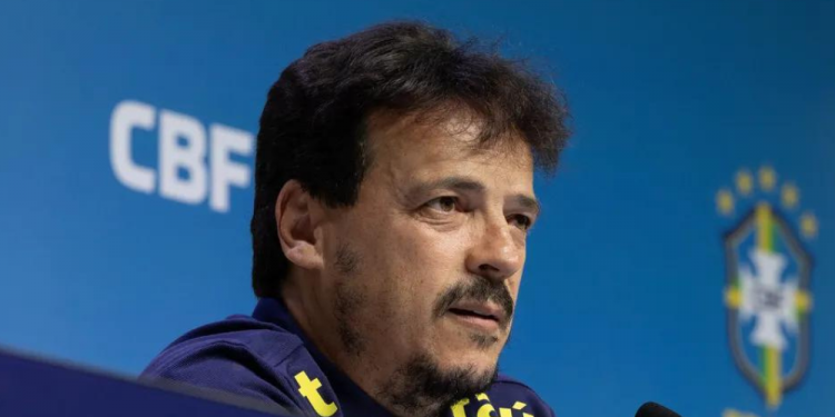 Diniz vai reencontrar no Vasco jogador que já teve treta no passado