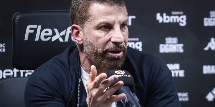 FIFA suspende punição ao Vasco, que volta a ter aval para contratar jogadores