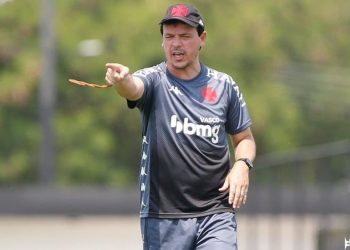 Fernando Diniz tem prazo revelado para fechar com o Vasco