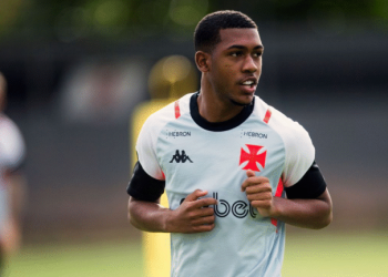 Rayan, promessa do Vasco