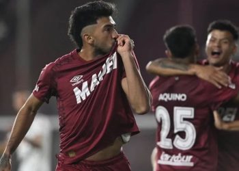 Reforçado e com ausências: veja escalação do Lanús contra o Vasco