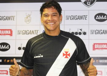 Vasco deve valor milionário ao Corinthians; confira quanto é