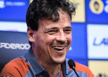 Finalmente! Vasco anuncia novo treinador e empolga torcida